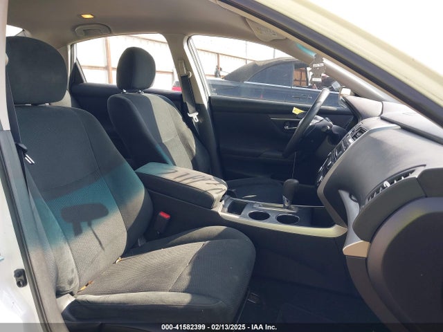Nissan Altima 2.5 S 2015 1N4AL3AP9FC180178 Image 8