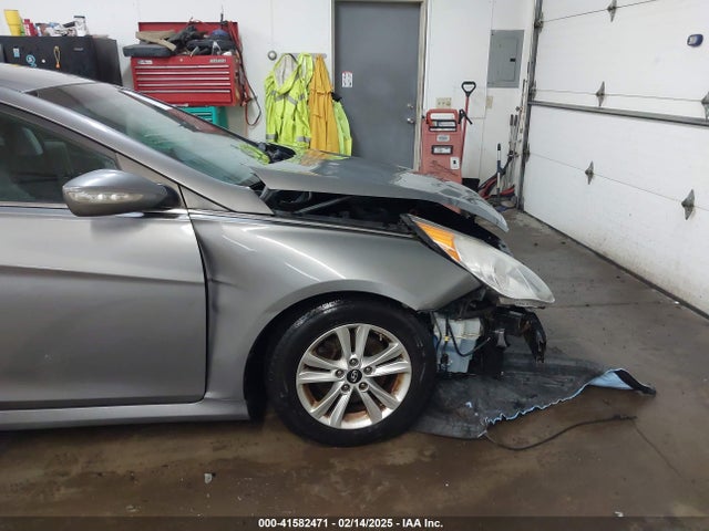 5NPEB4AC0EH938283 Hyundai SONATA GLS