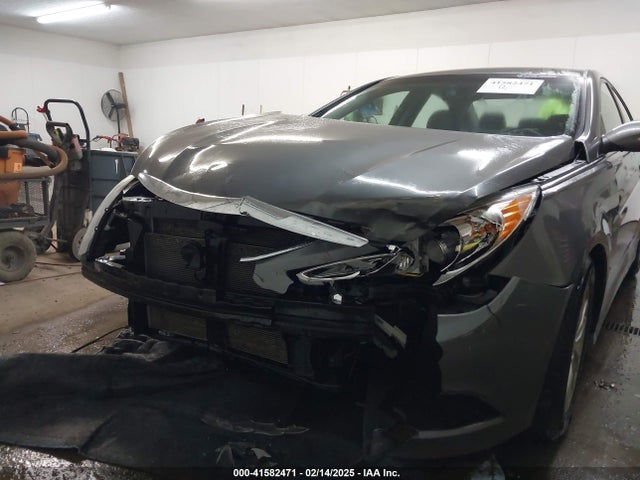 5NPEB4AC0EH938283 Hyundai SONATA GLS