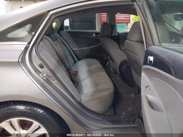 5NPEB4AC0EH938283 Hyundai SONATA GLS