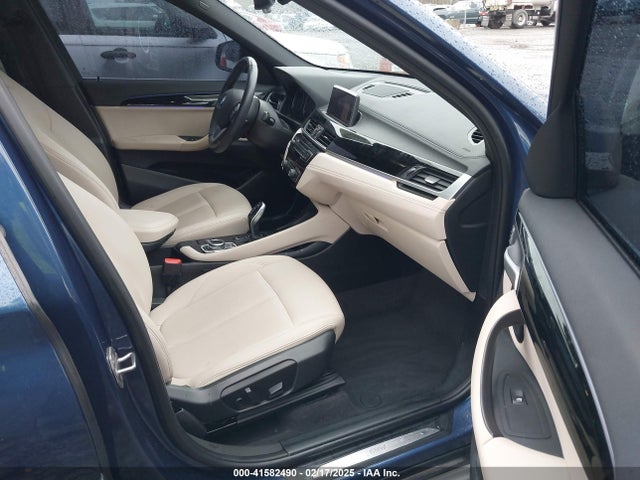 WBXJG9C09N5V21019 BMW X1