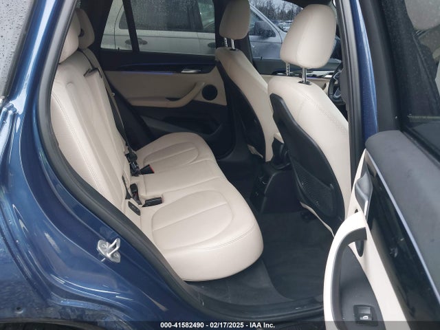 WBXJG9C09N5V21019 BMW X1