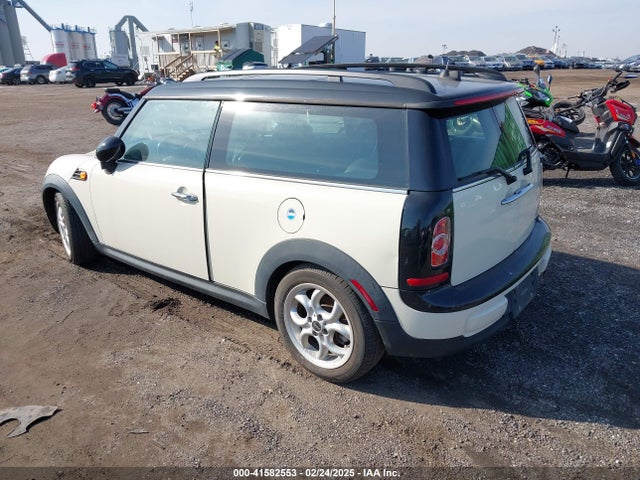 2012 MINI COOPER CLUBMAN WMWZF3C54CT189380 Photo 2