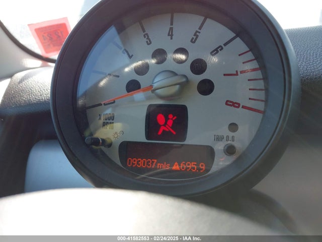 2012 MINI COOPER CLUBMAN WMWZF3C54CT189380 Photo 6