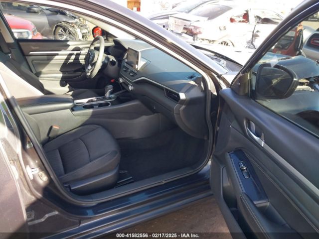 1N4BL4DV0MN326439 Nissan Altima Sv Fwd