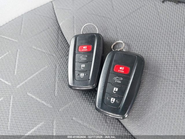 2T3P1RFV7KC010558 Toyota Rav4 Xle