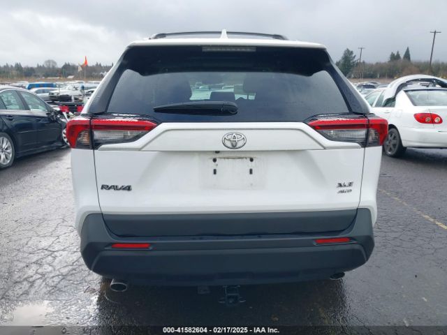 2T3P1RFV7KC010558 Toyota Rav4 Xle