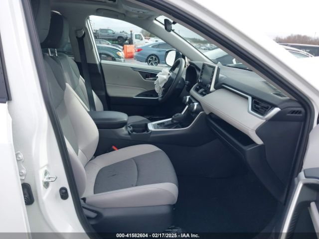 2T3P1RFV7KC010558 Toyota Rav4 Xle