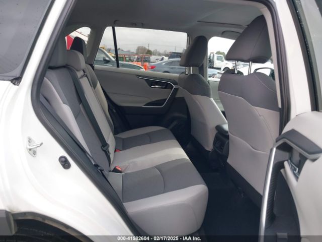 2T3P1RFV7KC010558 Toyota Rav4 Xle