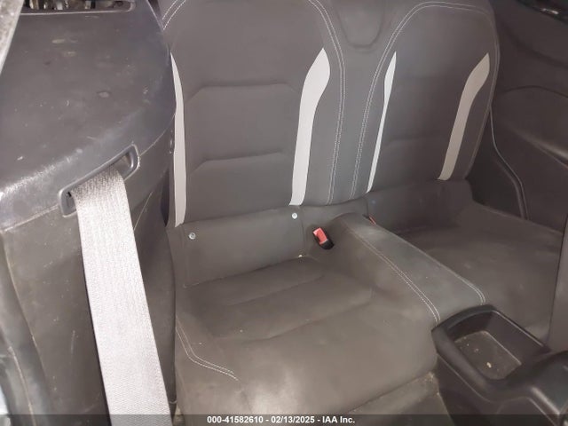 1G1FB3DX1J0130330 Chevrolet Camaro 1lt