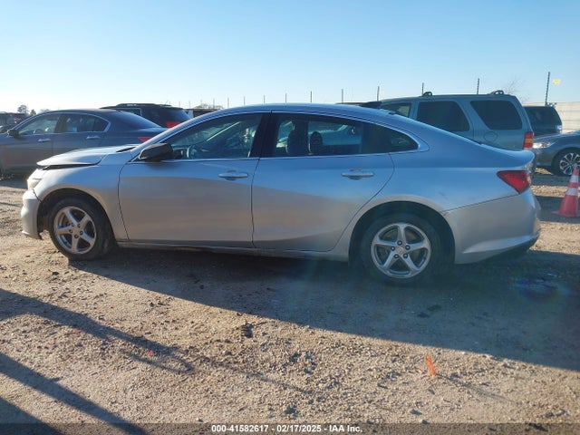 1G1ZB5ST9JF181340 Chevrolet Malibu 1ls
