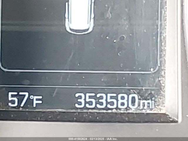 KM8SM4HF9HU179975 Hyundai Santa Fe Se