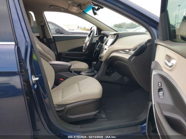 KM8SM4HF9HU179975 Hyundai Santa Fe Se