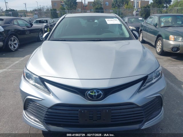 4T1C11AK8MU443460 Toyota CAMRY LE