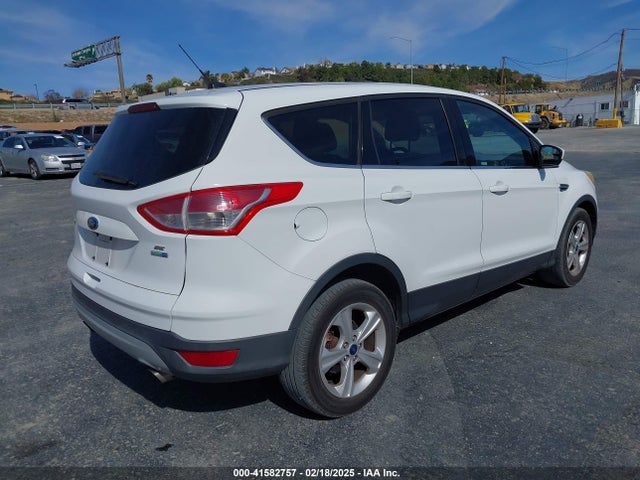 1FMCU9GX0EUD05633 Ford ESCAPE SE