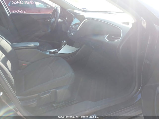 1G1ZE5ST7HF103074 Chevrolet MALIBU 1LT