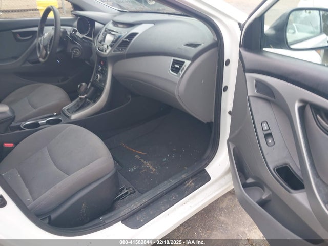 Hyundai ELANTRA SE 2014 5NPDH4AE3EH519632 Image 5