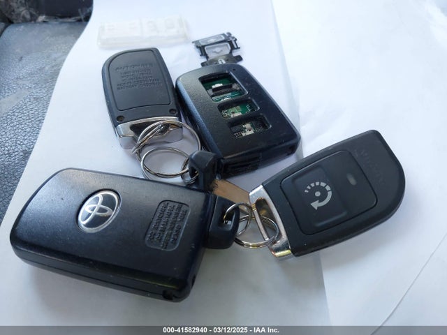 JTMDFREV8JJ256309 Toyota Rav4 Limited