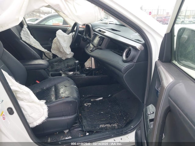 JTMDFREV8JJ256309 Toyota Rav4 Limited