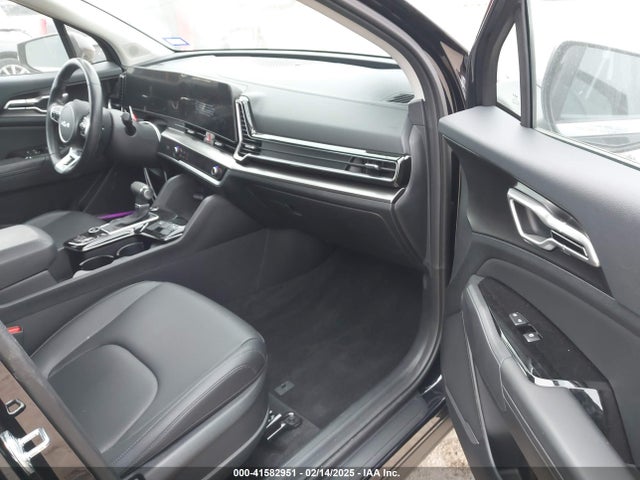 5XYK33DF8RG207260 KIA Sportage Ex