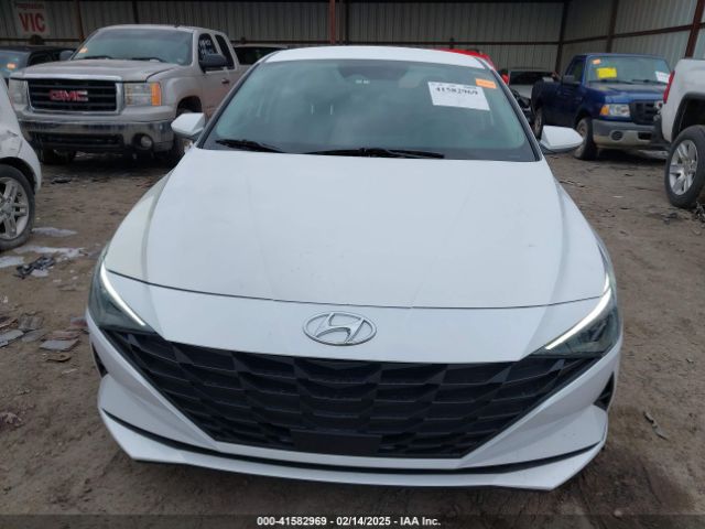 5NPLL4AGXMH043664 Hyundai ELANTRA SE