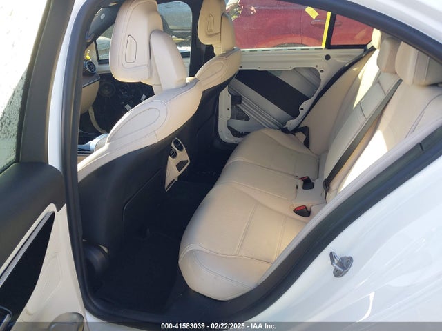 W1KAF4GB4PR070193 Mercedes-Benz m254