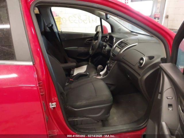 KL7CJRSBXFB121125 Chevrolet Trax Lt