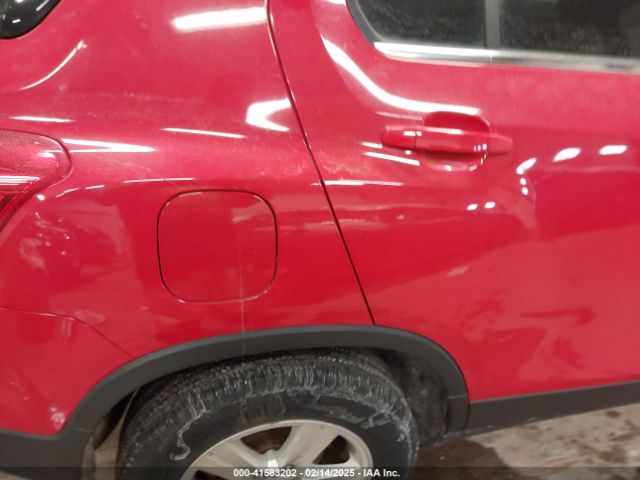 KL7CJRSBXFB121125 Chevrolet Trax Lt