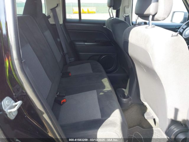 1C4NJRFBXHD174100 Jeep Patriot Latitude 4x4