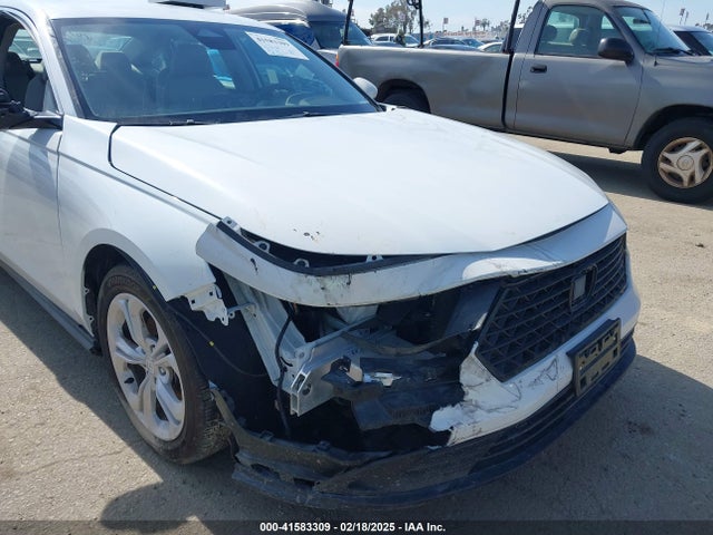 1HGCY1F29PA057811 Honda ACCORD LX