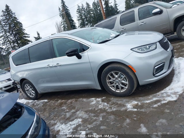 Chrysler Pacifica Touring L 2024 2C4RC1BGXRR172277 Image 14