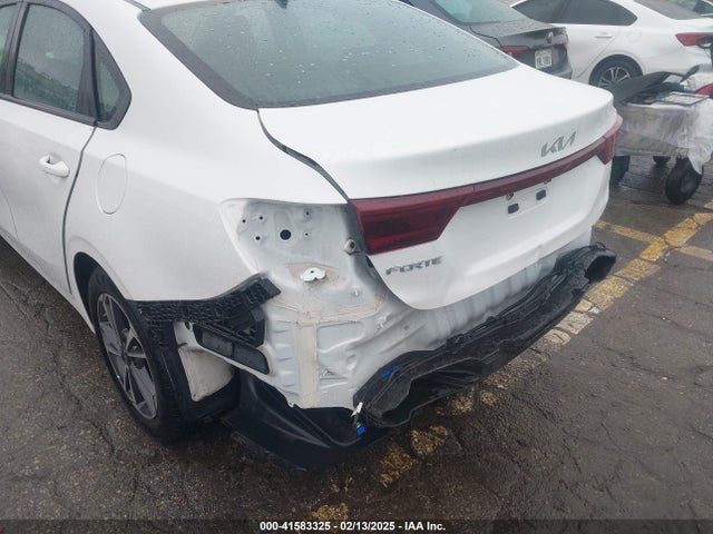 3KPF24AD2RE695485 KIA Forte Lxs