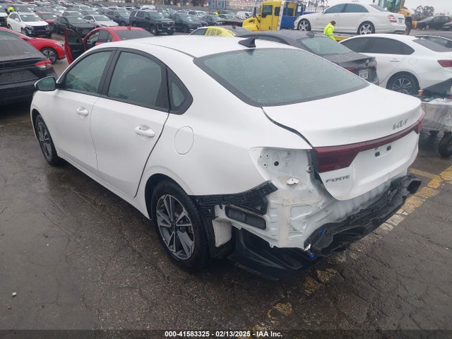3KPF24AD2RE695485 KIA Forte Lxs
