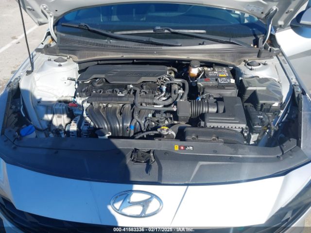 5NPLM4AGXPH104027 Hyundai ELANTRA SEL