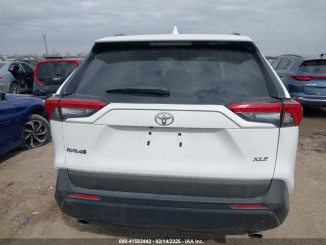 2T3W1RFV1RC263820 Toyota Rav4 Xle