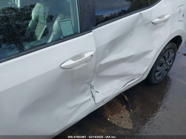 5YFBURHE4FP271367 Toyota Corolla S