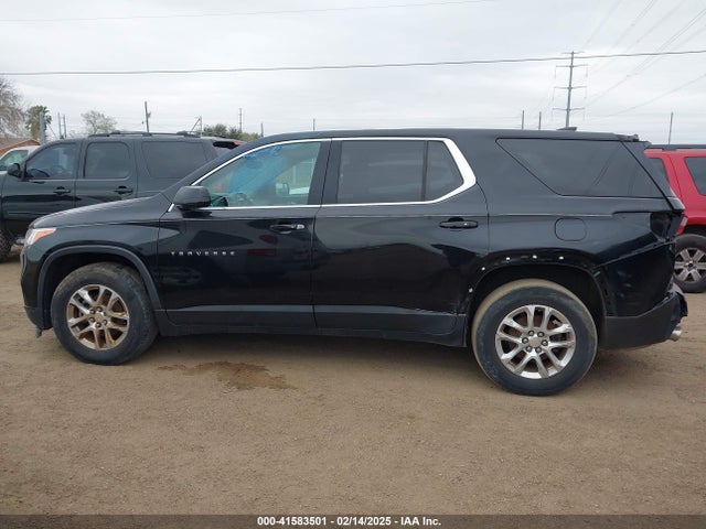 Chevrolet Traverse Ls 2018 1GNERFKW1JJ257896 Image 14