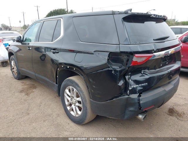 Chevrolet Traverse Ls 2018 1GNERFKW1JJ257896 Image 3