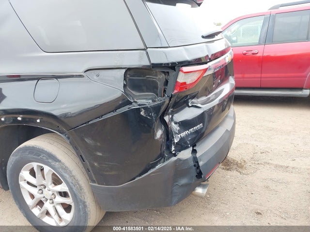 Chevrolet Traverse Ls 2018 1GNERFKW1JJ257896 Image 6