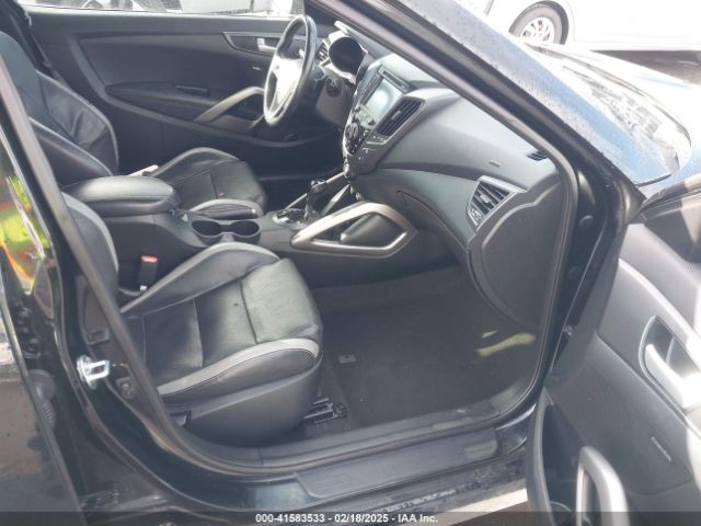 KMHTC6AE9GU255472 Hyundai Veloster Turbo