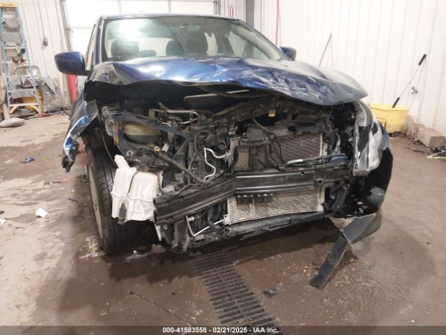 JN1BJ1CR3KW340350 Nissan Rogue Sport S