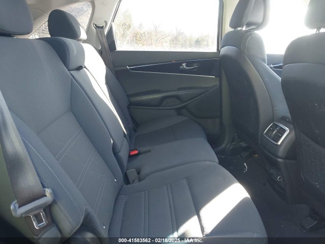 KIA Sorento 3.3l Lx 2016 5XYPGDA54GG175092 Image 8