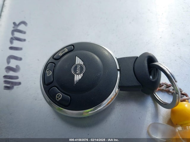 2007 MINI COOPER WMWMF33577TT54659 Photo 10