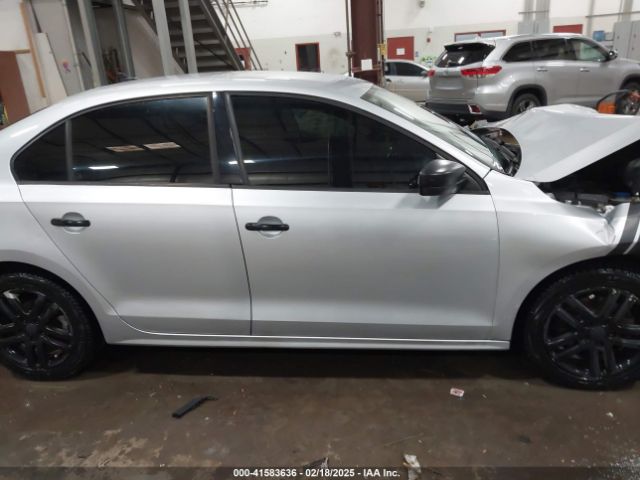 3VW2K7AJ8FM230861 Volkswagen Jetta 2.0l S