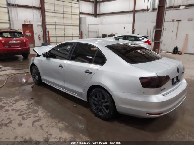 3VW2K7AJ8FM230861 Volkswagen Jetta 2.0l S