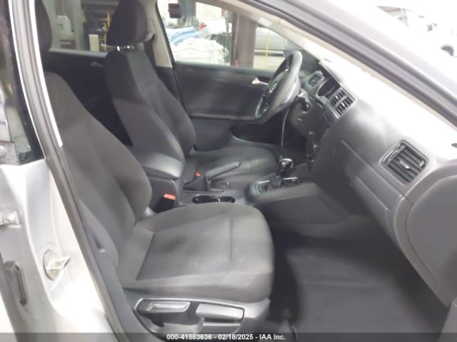 3VW2K7AJ8FM230861 Volkswagen Jetta 2.0l S