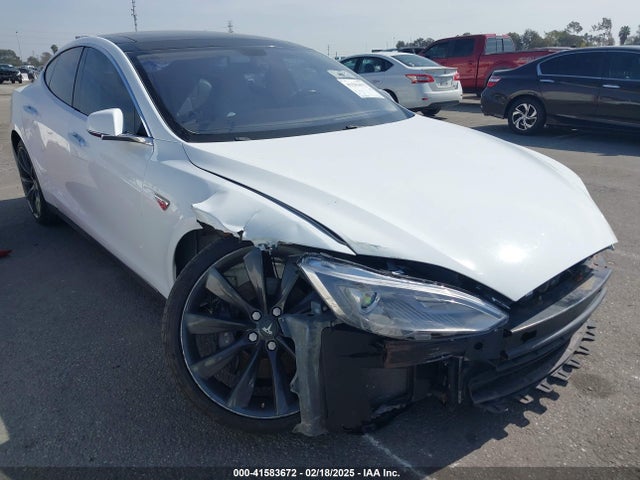 2014 TESLA MODEL S 5YJSA1H15EFP46980 Photo 0
