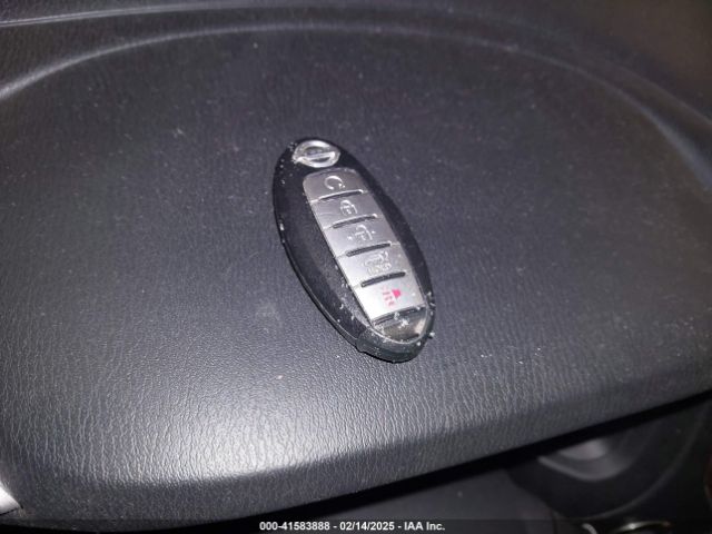 5N1AR2MM6FC707562 Nissan Pathfinder Sl