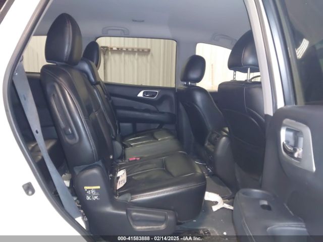 5N1AR2MM6FC707562 Nissan Pathfinder Sl