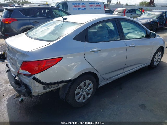 Hyundai ACCENT SE 2017 KMHCT4AE1HU300541 Image 4